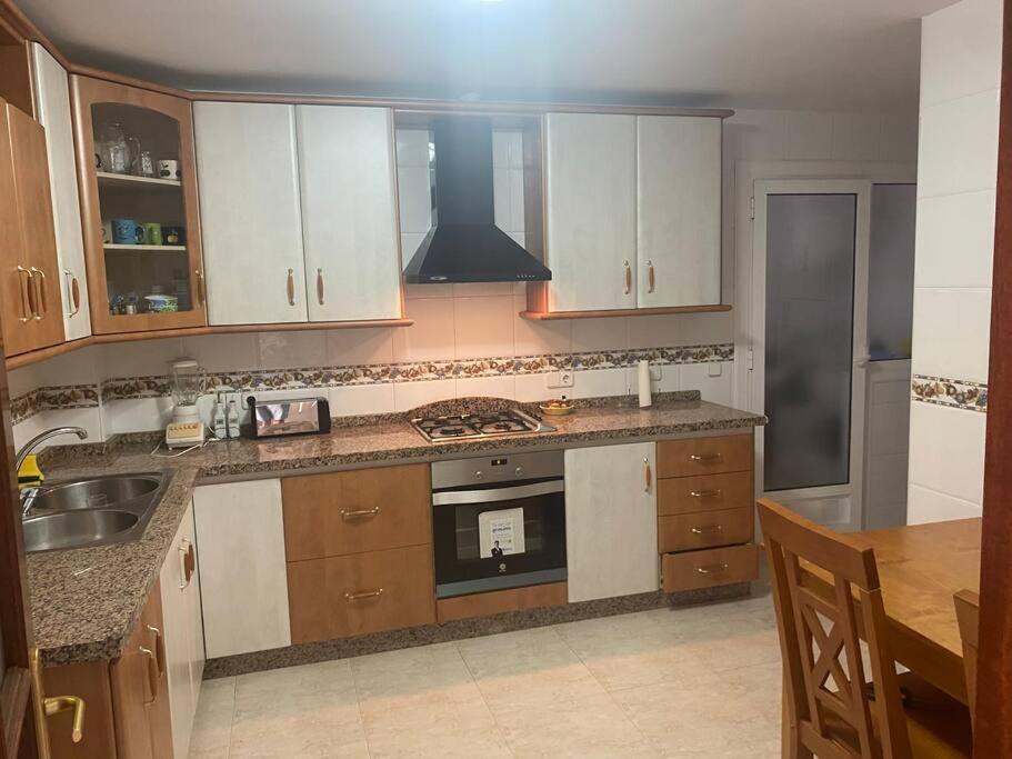 Adra Apartment 2Nd Line To Sea Εξωτερικό φωτογραφία